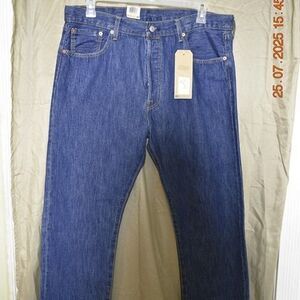 NWT Men's Levi's 501 Jeans 38x32